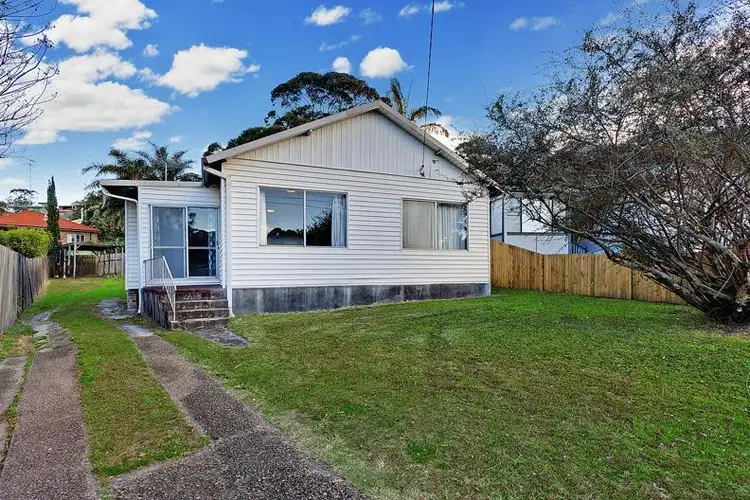 63 Gondola Road, North Narrabeen NSW 2101