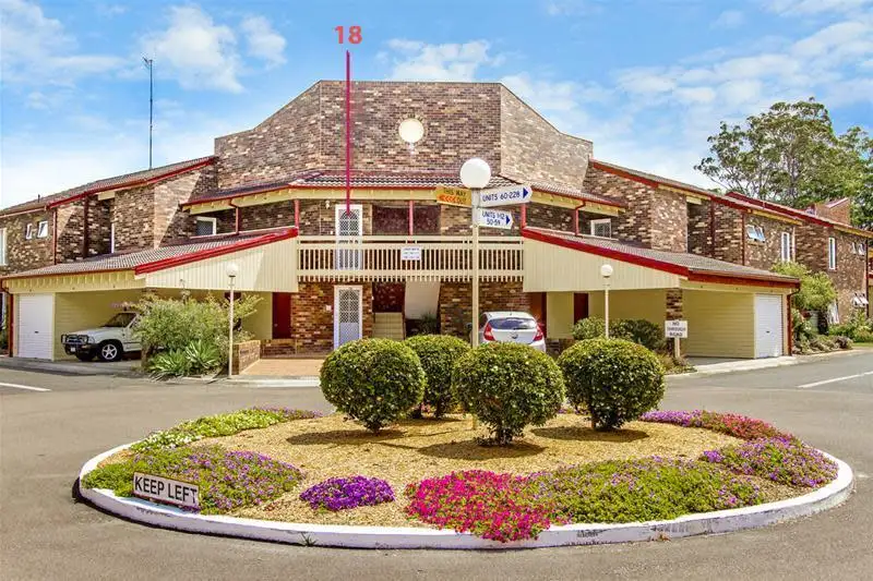 Main view of Homely unit listing, 18/15 Lorraine Avenue, Berkeley Vale NSW 2261