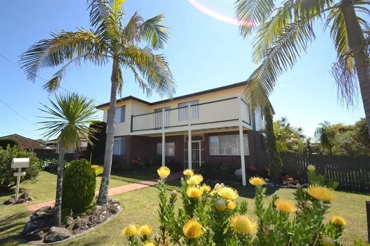 3 Davison Drive, Shoalhaven Heads NSW 2535