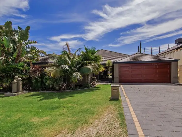1 Chetac Way, Secret Harbour WA 6173