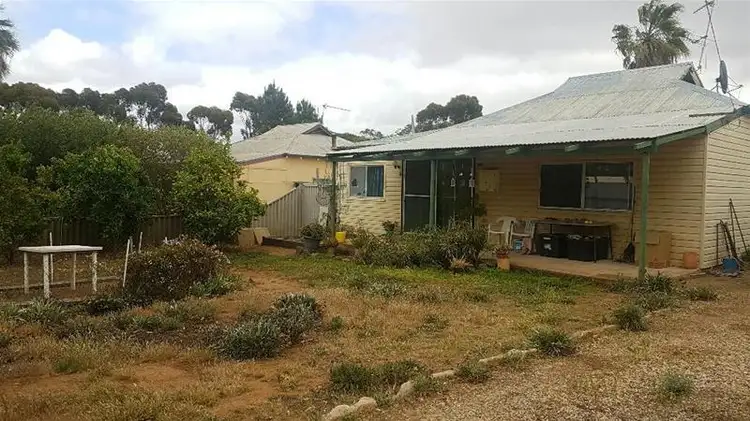 15 Johns Street, Norseman WA 6443