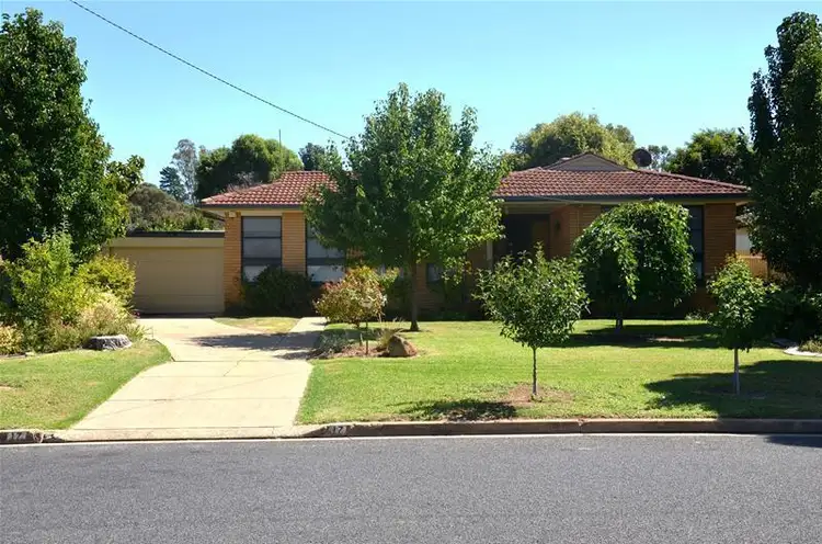 Main view of Homely house listing, 17 Walana Crescent, Kooringal NSW 2650