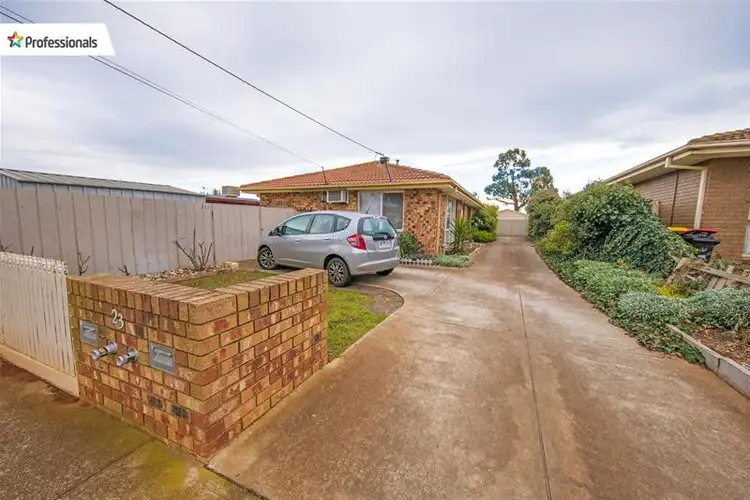 1/23 Hume Avenue, Melton South VIC 3338
