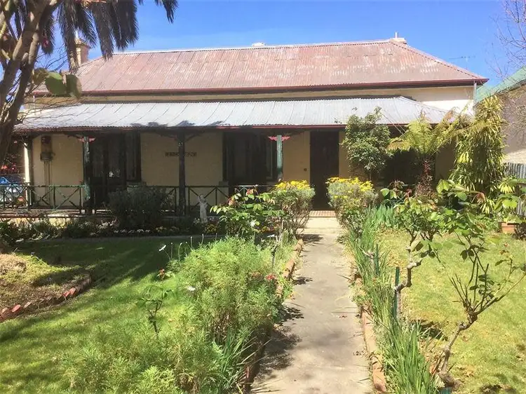 4 Finch Street, Beechworth VIC 3747