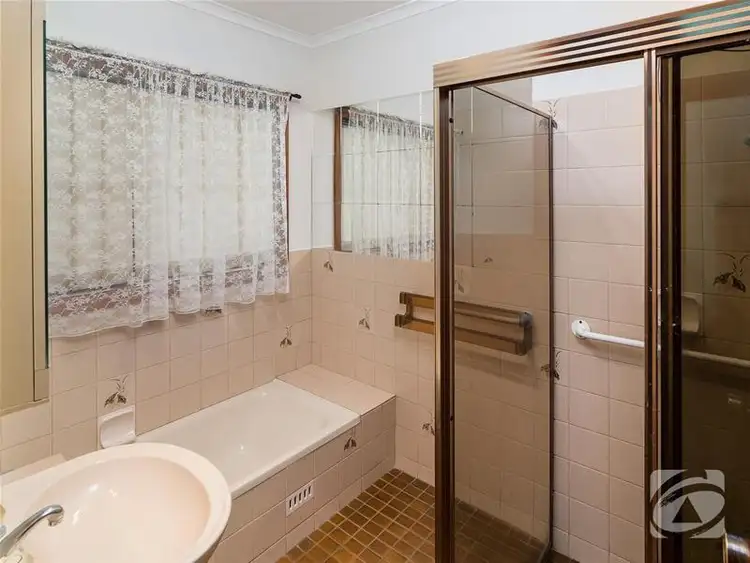 Second view of Homely house listing, 5 Liverpool Drive, Strathalbyn SA 5255