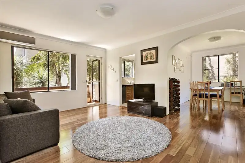 Main view of Homely unit listing, 17/63 Pacific Parade, Dee Why NSW 2099