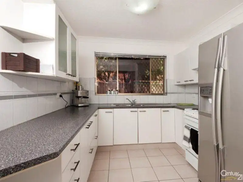 Main view of Homely unit listing, 2/4 Angie Court, Mermaid Waters QLD 4218