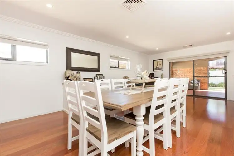 Sixth view of Homely house listing, 2 Kossman Court, Irymple VIC 3498