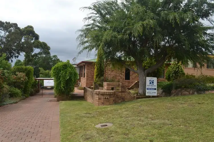 44 Gordon Street, Inverell NSW 2360