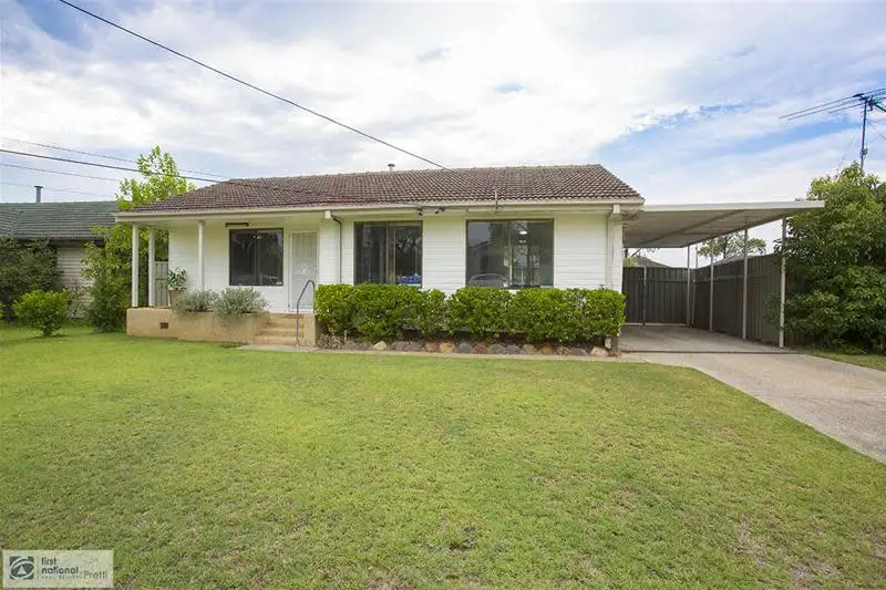 Main view of Homely house listing, 33 Guthega Crescent, Heckenberg NSW 2168