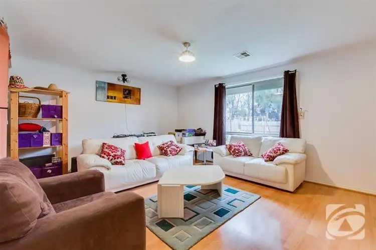 Fourth view of Homely house listing, 5 Antionetta Way, Hillside VIC 3037