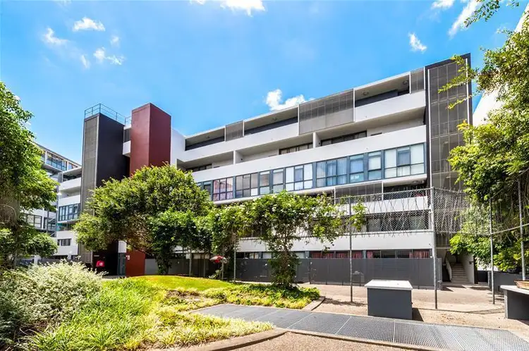 31/7 Victoria Park Parade, Zetland NSW 2017