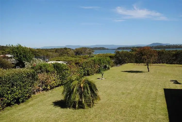 17 Brighton Parade, Culburra Beach NSW 2540