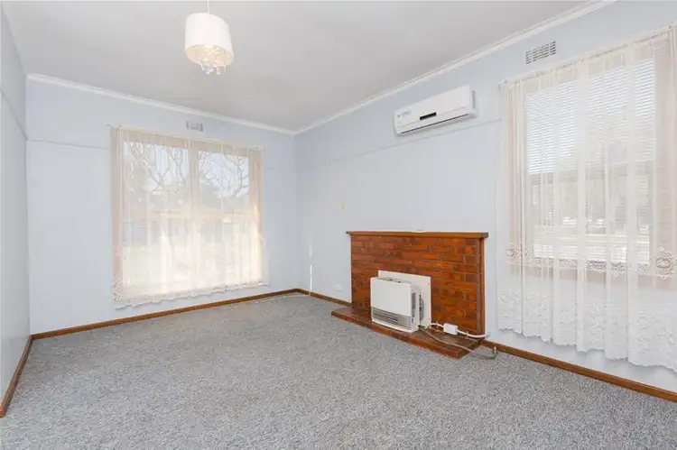 Fourth view of Homely house listing, 10 Westcliffs Avenue, Red Cliffs VIC 3496