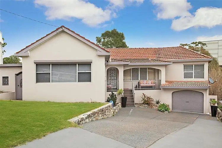 2 Noel Avenue, Adamstown NSW 2289