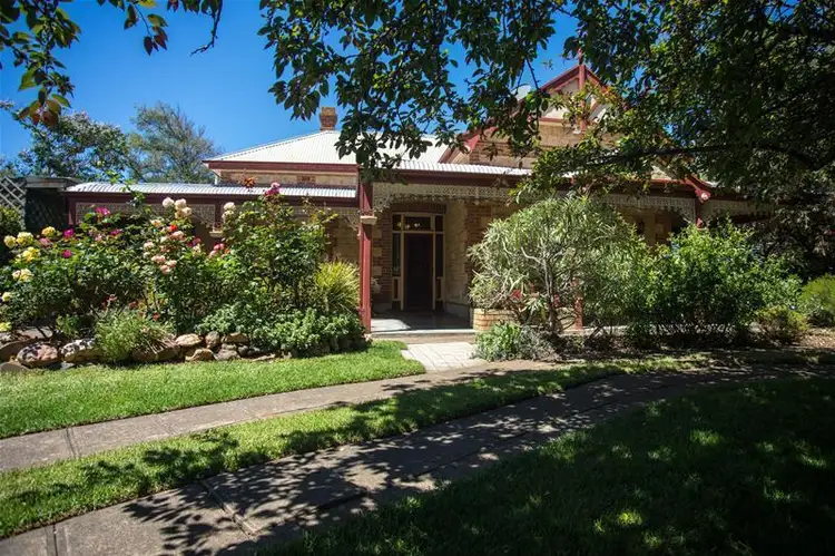 72 Adelaide Road, Murray Bridge SA 5253