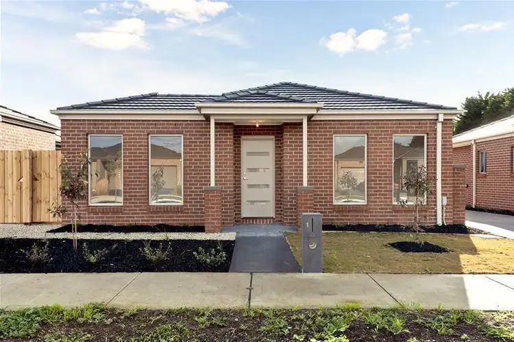 1/63 Craigmoor Crescent, Mernda VIC 3754
