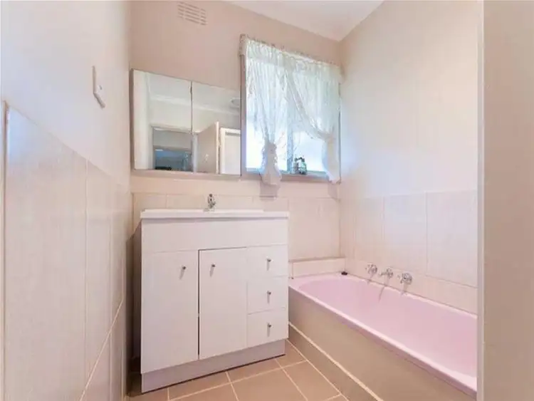 Third view of Homely house listing, 6 Lindsay Avenue, Sunbury VIC 3429