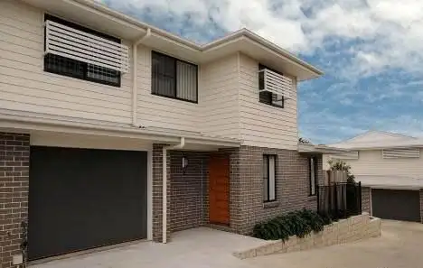 2/18 Mirle Street, Newtown QLD 4350