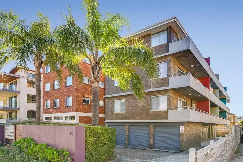 Main view of Homely unit listing, 1/110 Howard Avenue, Dee Why NSW 2099