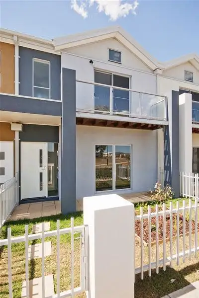 6 Picton Lane, Point Cook VIC 3030