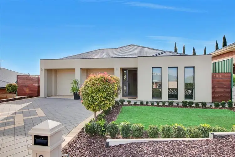 2 Toby Court, Hallett Cove SA 5158