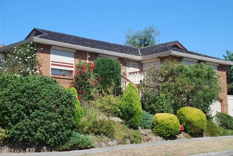 10 Ovens Court, Dandenong North VIC 3175