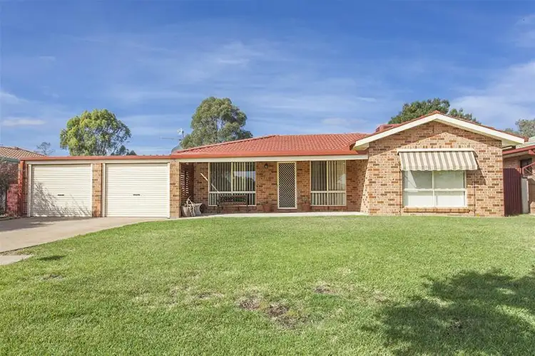 71 Balleroo Crescent, Glenfield Park NSW 2650