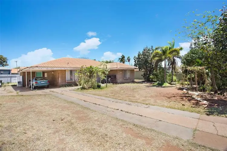 Second view of Homely house listing, 10 Dugald Way, Bulgarra WA 6714