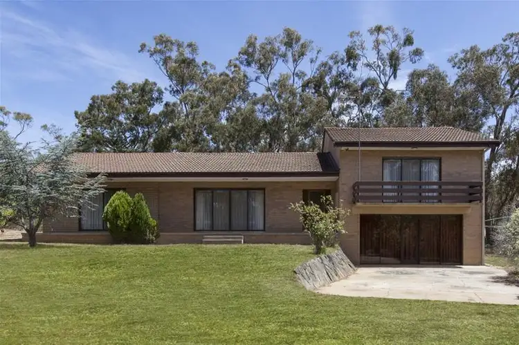 6 Morella Road, Ararat VIC 3377