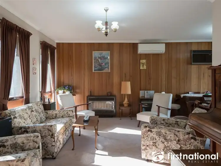 Second view of Homely house listing, 3 Outlook Drive, Berwick VIC 3806