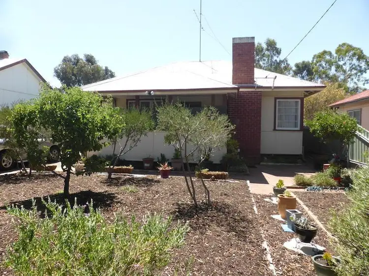 152 Chidlow Street, Northam WA 6401