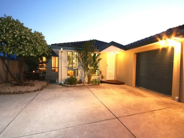 2/75 Helen Street, St Albans VIC 3021