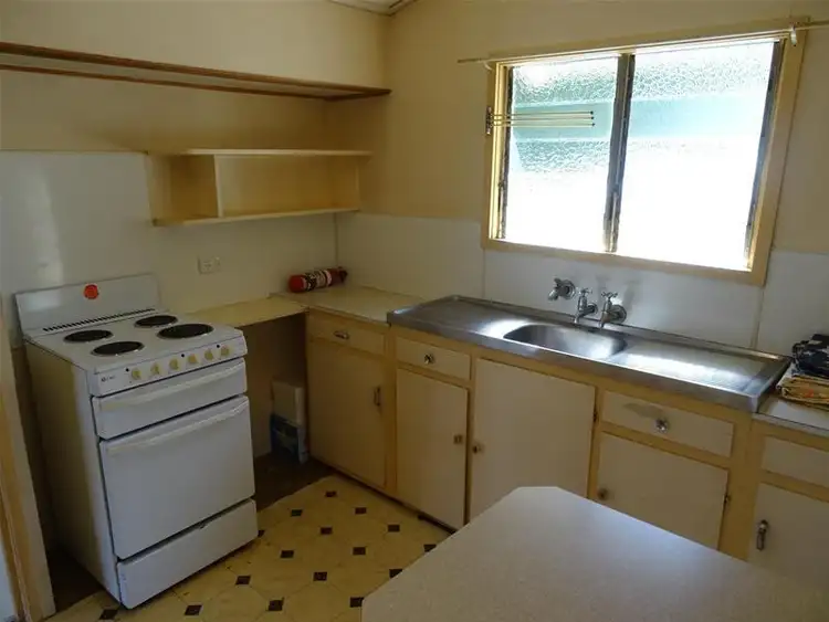 Second view of Homely house listing, 5 Place Avenue, Sarina QLD 4737