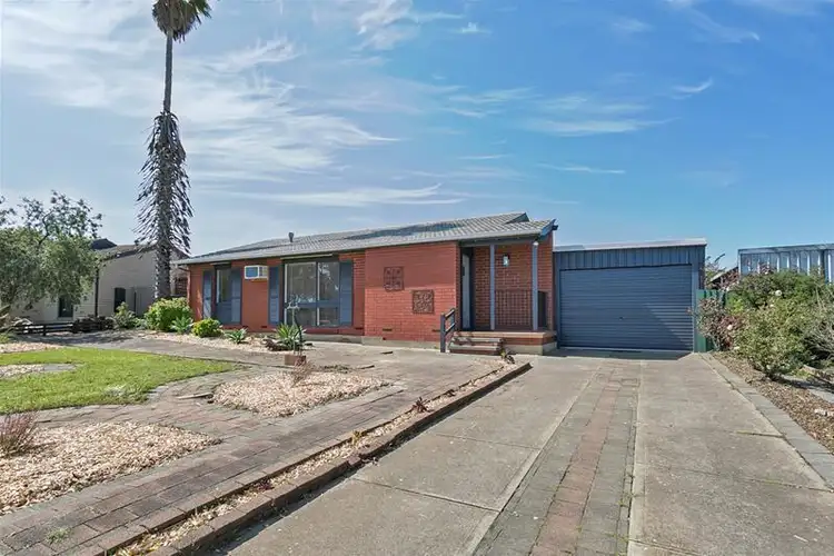 Second view of Homely house listing, 10 Lindsay Drive, Morphett Vale SA 5162