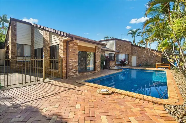 100 K P McGrath Drive, Elanora QLD 4221