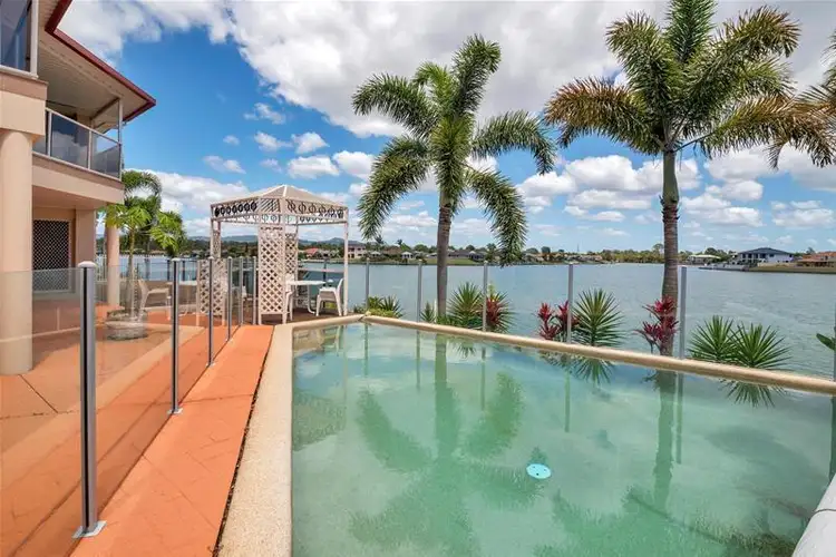 64 Lakeshore Drive, Helensvale QLD 4212