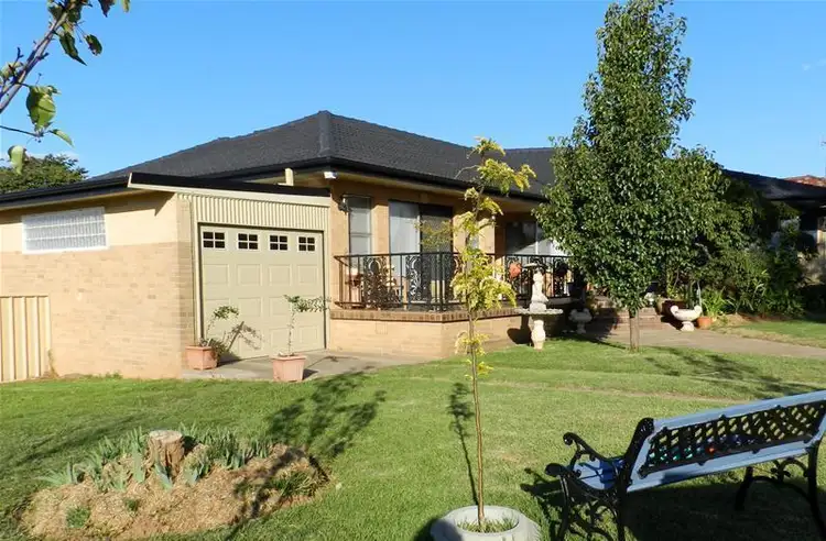 24 Plunkett Street, Yass NSW 2582
