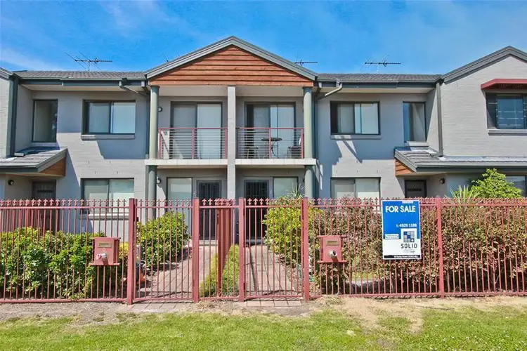 Main view of Homely townhouse listing, 2/26 Churchill Circuit, Hamilton NSW 2303