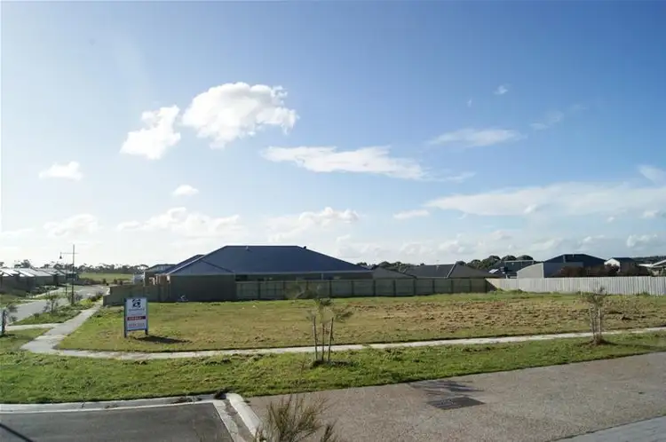 7 Lavender Place, Inverloch VIC 3996