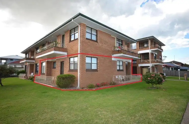 Main view of Homely unit listing, 2/33 Selwyn Street, Merewether NSW 2291
