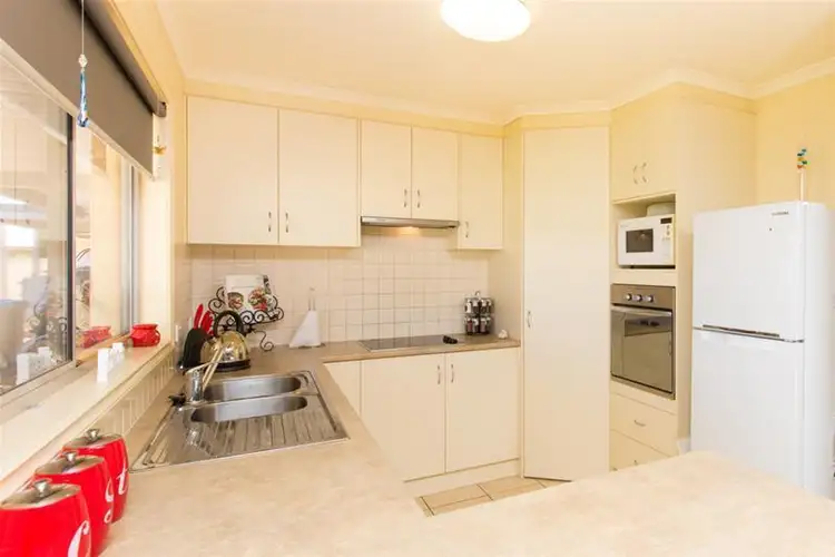 Sixth view of Homely house listing, 4 Arielle Court, Mildura VIC 3500