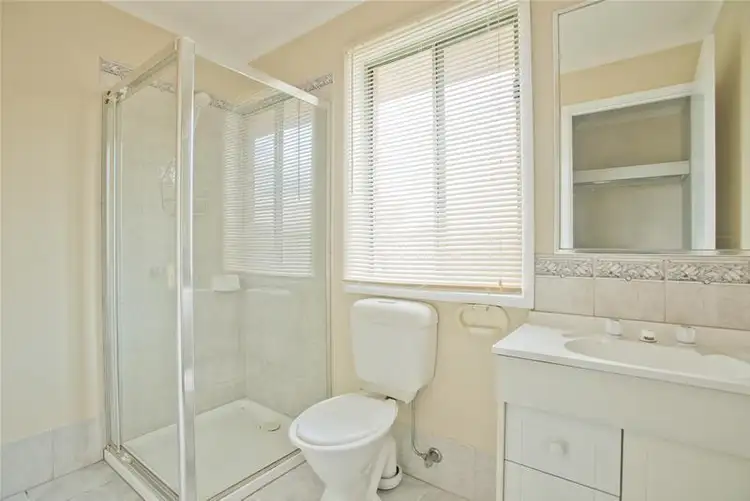 Fifth view of Homely house listing, 17 Peters Close, Bacchus Marsh VIC 3340