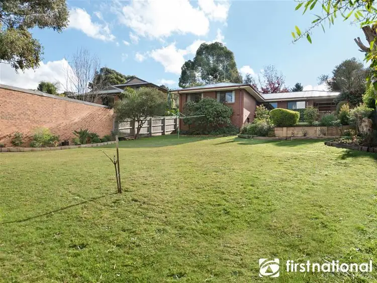 Fifth view of Homely house listing, 3 Outlook Drive, Berwick VIC 3806