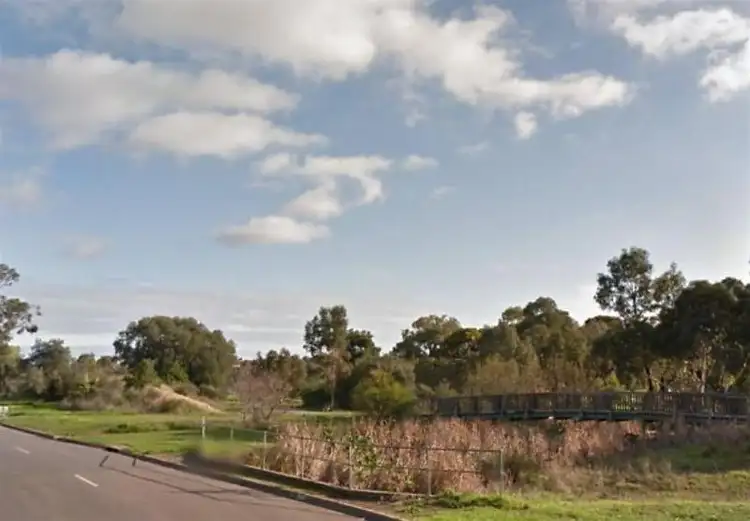 Fifth view of Homely house listing, 8 Alveston Avenue, Huntfield Heights SA 5163