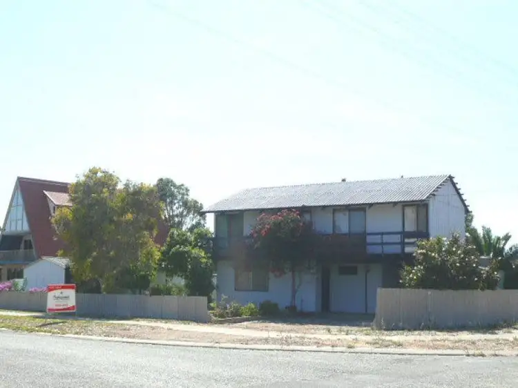 2 NAIRN STREET, LEEMAN, Leeman WA 6514