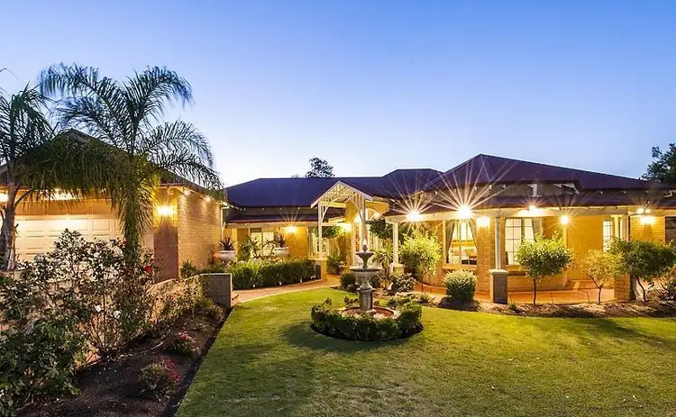 36 Talus Drive, Mount Richon WA 6112