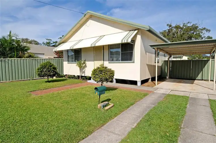 1 Adeline Street, North Haven NSW 2443