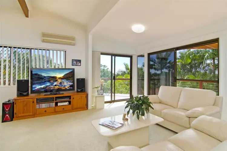 4 Hyden Court, Elanora QLD 4221