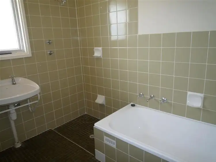 Sixth view of Homely house listing, 4 Amaroo Court, Smithfield SA 5114